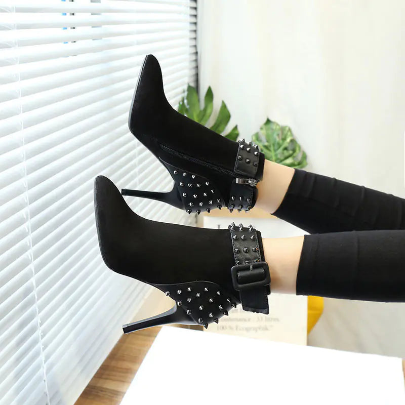 2020 Fall Winter Korean Style Studded High Heel Boots